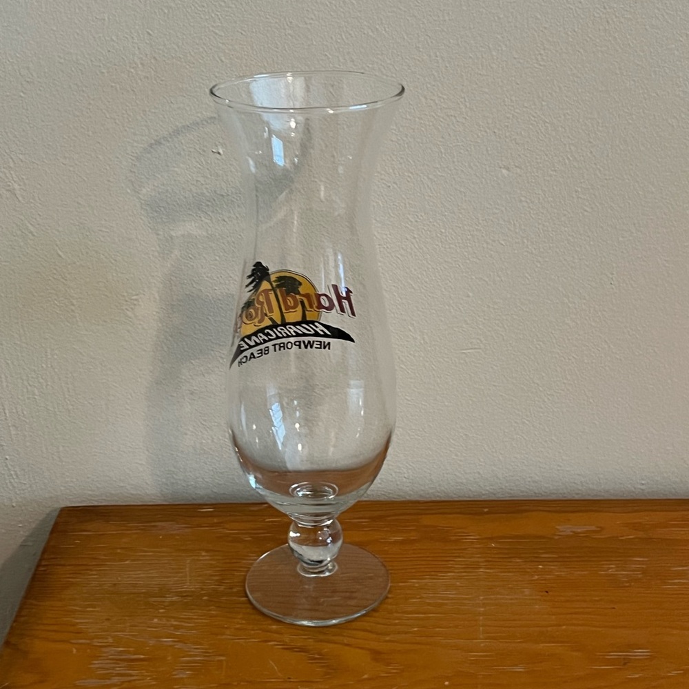 Hard Rock Cafe Hurricane Newport Beach Souvenir Beer Glass 20 Oz. - Picture 8 of 13